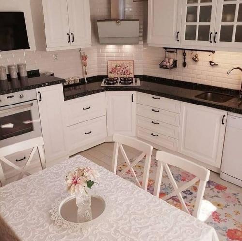 Какая кухня вам больше нравится? 01