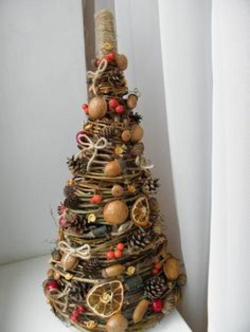 До нового года остаётся всё меньше времени. 03