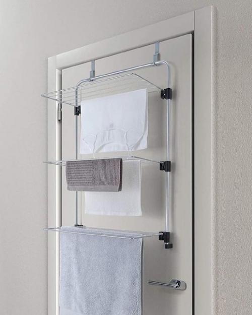 Спасибо тому кто придумал как экономить место при сушке. 05