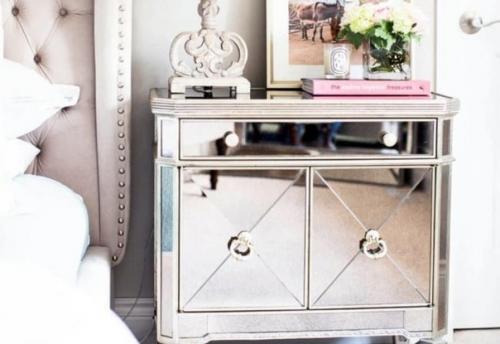 Зеркальная мебель - интересный способ визуально увеличить пространство в комнате. 02