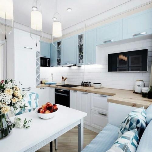 Интерьер кухни.  Как вам решение создания обеденной зоны под окном?