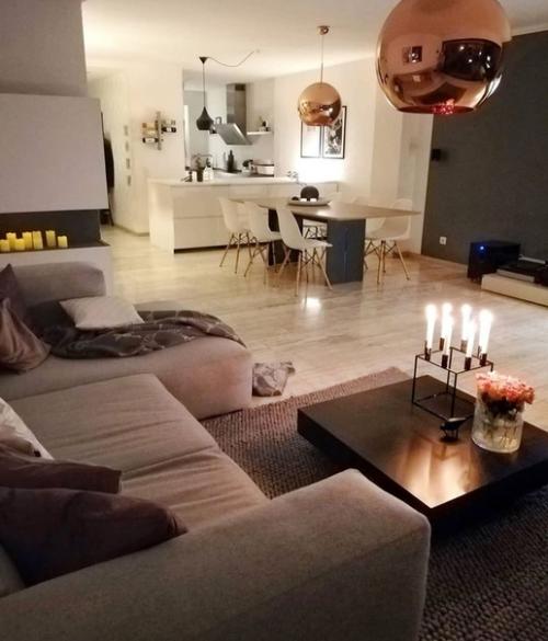 Когда на улице холодно и темно, лучше всего оставаться дома. 02