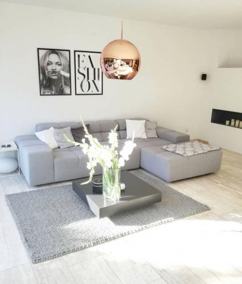 Когда на улице холодно и темно, лучше всего оставаться дома. 06