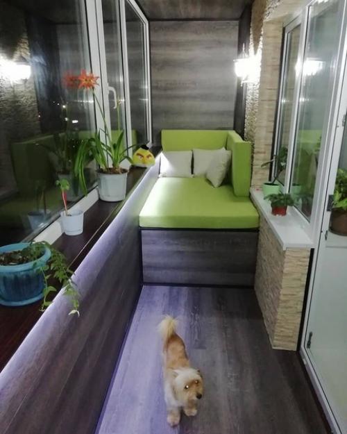 Ремонт балкона от нашего подписчика и его пушистого друга.