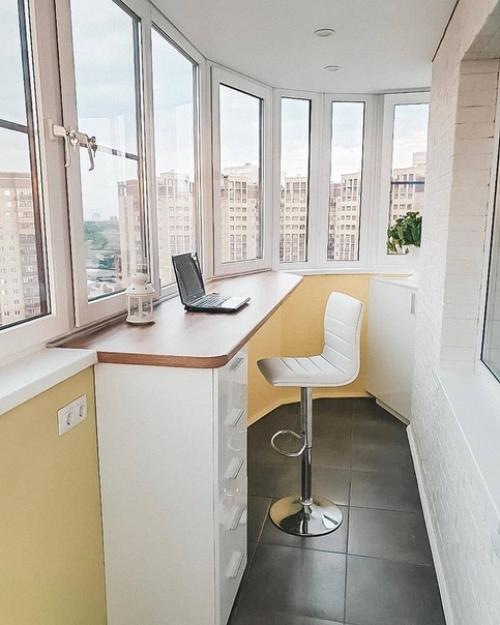 Посмотрите как можно обыграть эту казалось бы бесполезную площадь.