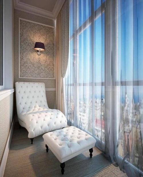 Когда есть несколько идей и каждый хочет свою, определится сложно. 01