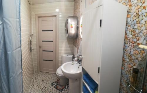 Только косметический ремонт. 09