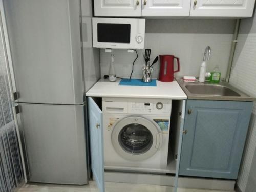 Переделали комнату в общежитии. 06