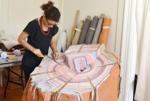 Пни Тамары костяновской пошитые из выброшеной одежды.
