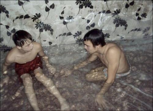 Ребята развлекаються. Хочется услышать ваше мнение. 02