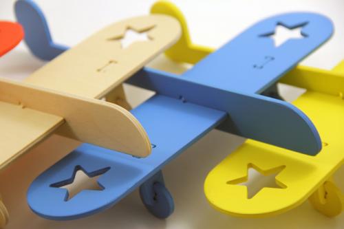 Стены из фанеры чем покрыть. 3 лучших способа для окрашивания изделий из фанеры