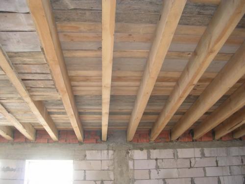 Деревянные балки перекрытия 8 метров. Особенности выбора материала