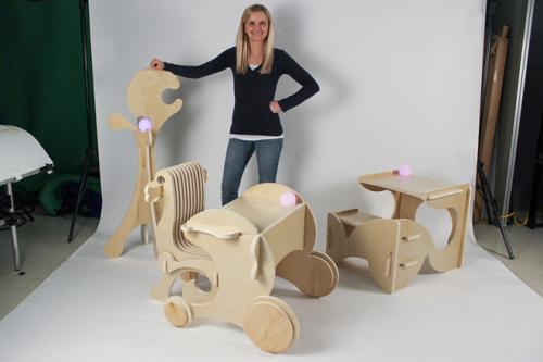 Стены из фанеры чем покрыть. 3 лучших способа для окрашивания изделий из фанеры