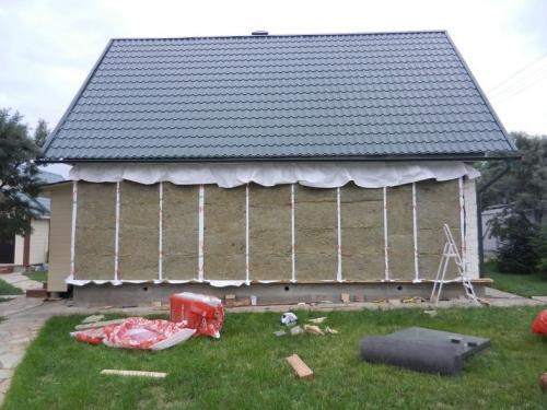 Утепление пола в деревянном доме снаружи. Как утеплить бревенчатый дом снаружи