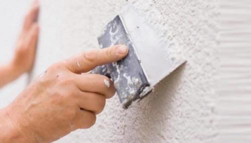 Шпаклевка стен по штукатурке под обои. Для чего шпаклюют стены?