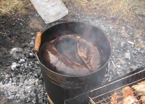 Коптильня горячего копчения своими руками. Коптильня своими руками — инструкция для начинающих. Как сделать коптильню холодного и горячего копчения?