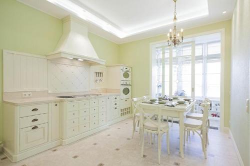 Интерьер квартиры. Оцените дизайн от 1 до 10 03