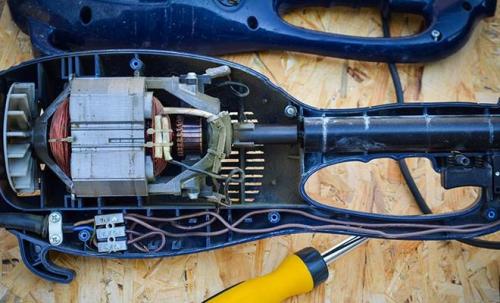 Ремонт мотокосы. Особенности самостоятельного ремонта бензиновых и электрических триммеров для травы