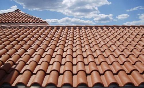 Кровли из металлочерепицы правильный монтаж. Принципы укладки металлочерепичного профиля 03