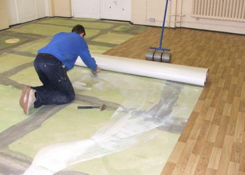 Линолеум, как распрямить. Как выровнять слежавшийся линолеум от складок и загибов