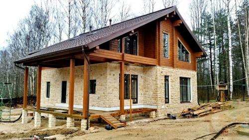 Комбинированный дом из газобетона и бруса. Можно ли строить комбинированные дома из газобетона?