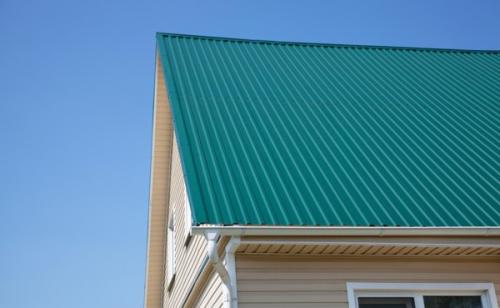 Кровли из металлочерепицы правильный монтаж. Принципы укладки металлочерепичного профиля 08