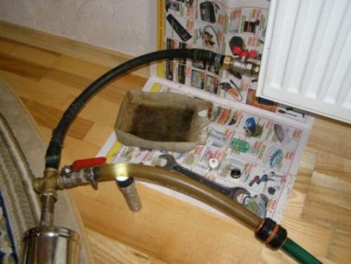 Воздух спустил, а батареи холодные. Засорение системы отопления