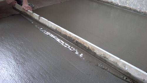 Как положить плитку на пол в деревянном доме. Укладка плитки на деревянный пол в частном доме 02