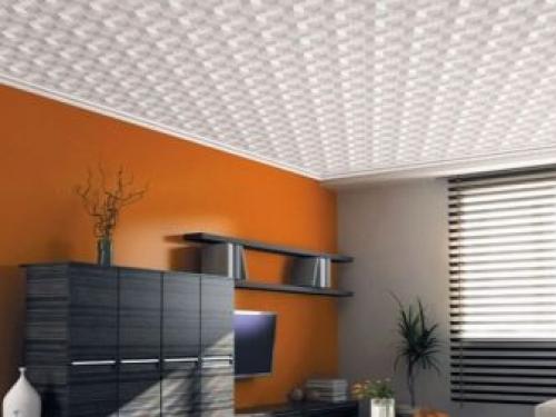 Откуда начинать клеить плитку потолочную. Разметка потолка 09