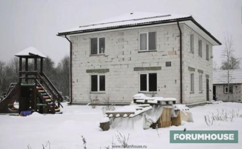 Затраты на строительство дома. Из каких материалов и по какой технологии построить бюджетный загородный дом