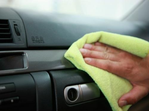 Как убрать царапины с пвх. 6 бюджетных способов убрать царапины с пластика в салоне автомобиля