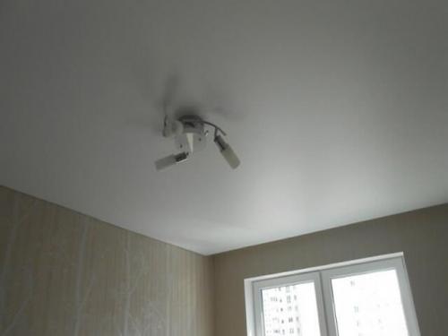 Чем разбавить краску снежка. Процесс окрашивания потолка Снежкой – виды красок