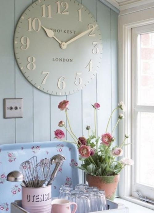 Настенные часы в интерьере 05
