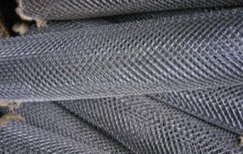 Сетка рабица ячейка. Основные размеры сетки-рабицы для забора и рекомендации по выбору 11