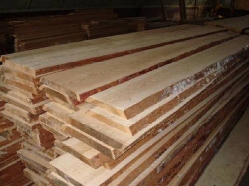 Обшивка необрезной доской внахлест. Отделка необрезной доской: методы монтажа