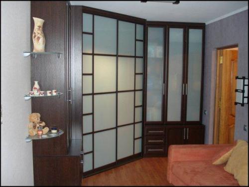 Дизайн зала с угловым шкафом. 40 идей углового шкафа-купе в гостиную