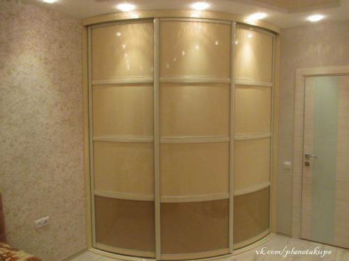 Дизайн зала с угловым шкафом. 40 идей углового шкафа-купе в гостиную