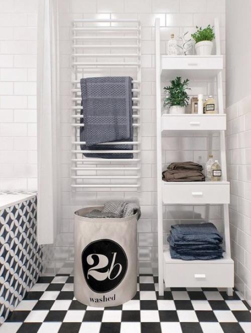 Стремянка в ванной. Идея 05