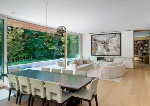 Завершающий штрих идеального интерьера: выбираем самые красивые люстры в гостиную 08