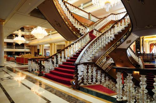 Шикарные лестницы 03