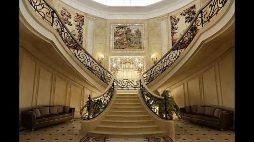 Шикарные лестницы 02