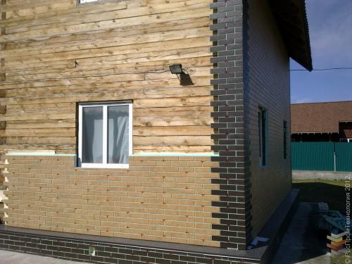 Облицовка деревянного дома кирпичом. Нужна ли кирпичная облицовка деревянному дому