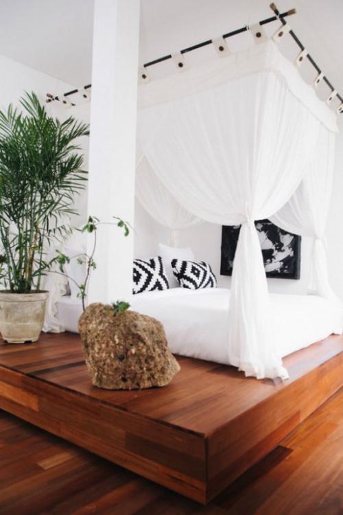Балдахин в интерьере спальни 06
