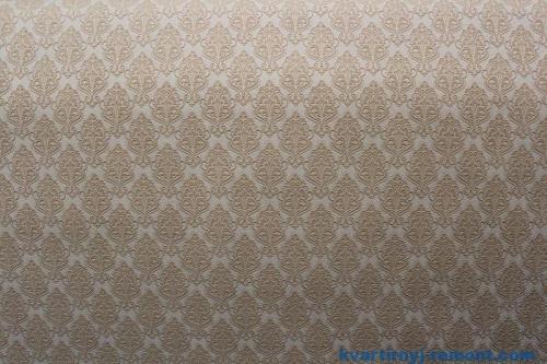 Как правильно клеить флизелиновые обои в углах. О материалах и инструментах 04