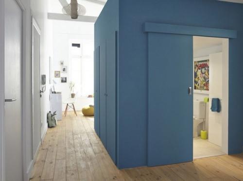 Двери в цвет стен 06