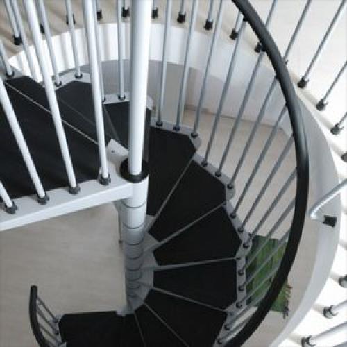 Винтовая лестница на мансарду своими руками. Применяемые пространственные конструкции