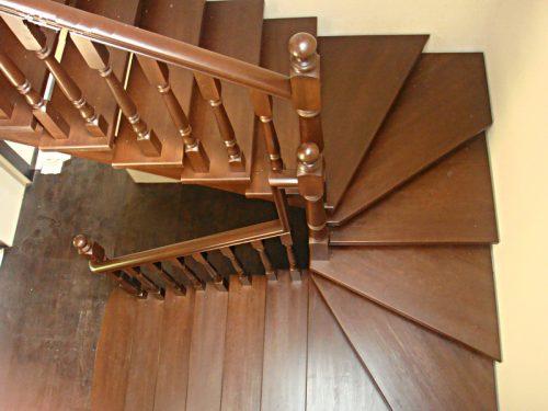 Винтовая лестница на мансарду своими руками. Применяемые пространственные конструкции