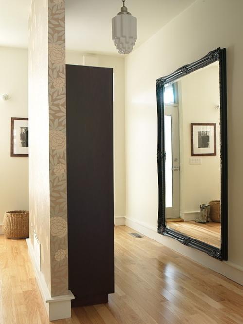 Как визуально расширить узкую прихожую. Узкий и длинный коридор - как визуально его увеличить?