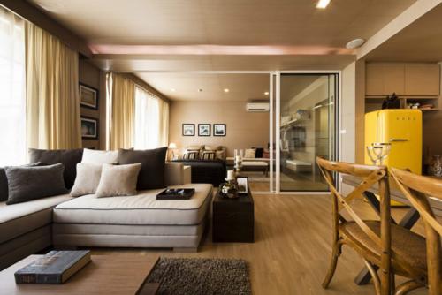 Холодильник в жилой комнате. Куда поставить холодильник?