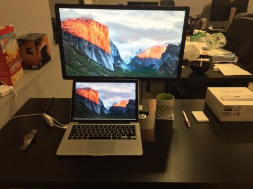 Рабочее место программиста. Как выглядят рабочие столы программистов? Часть 2